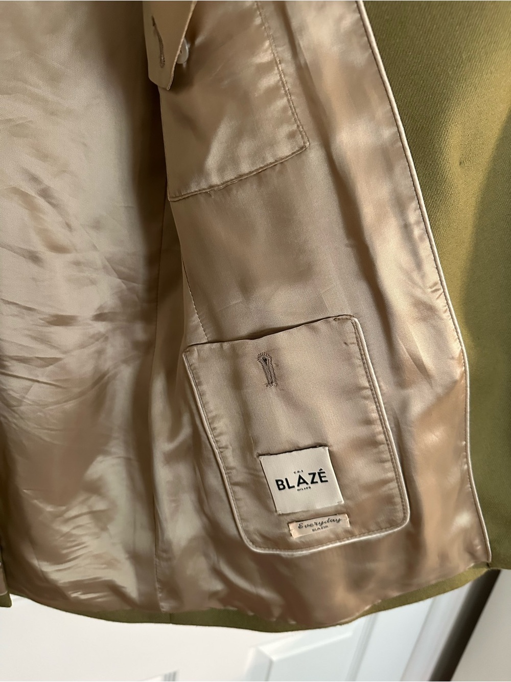 Blaze Milano Gold-Button Olive Double-Breasted Women's Blazer - Picture 5 of 7